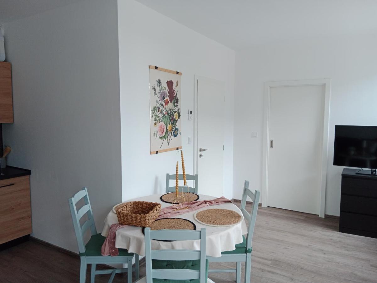 J&Z Apartman Olomouc Bagian luar foto